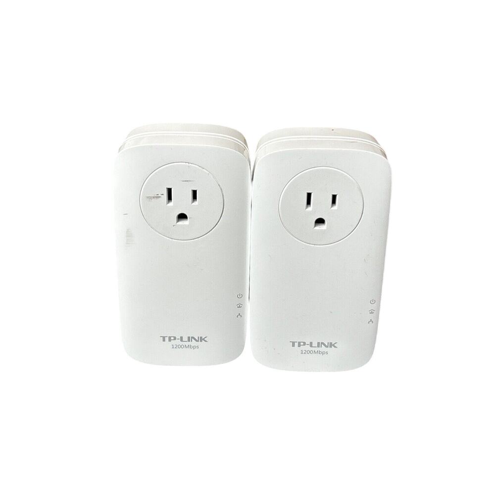 TP-LINK Av1200 Gigabit Passthrough Powerline Kit (Pair) TL-PA8010P